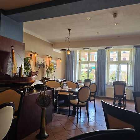 Hotel Am Markt & Brauhaus Stadtkrug Юкермюнде Екстер'єр фото