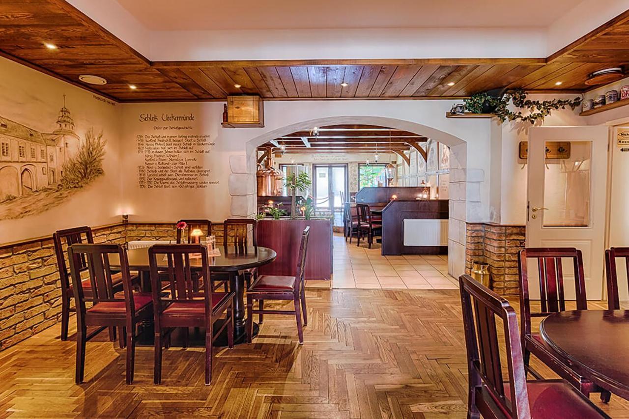 Hotel Am Markt & Brauhaus Stadtkrug Юкермюнде Екстер'єр фото