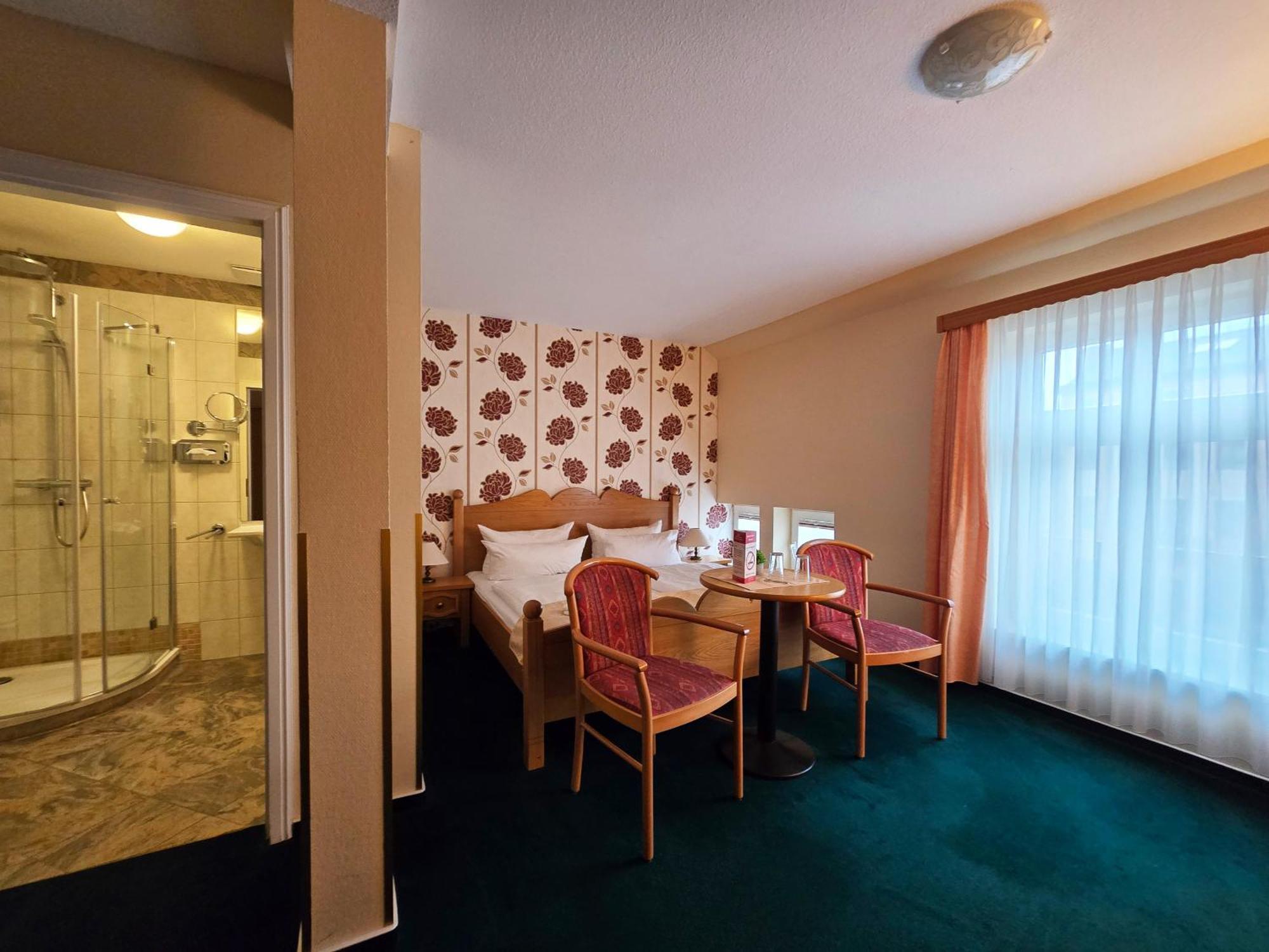 Hotel Am Markt & Brauhaus Stadtkrug Юкермюнде Екстер'єр фото