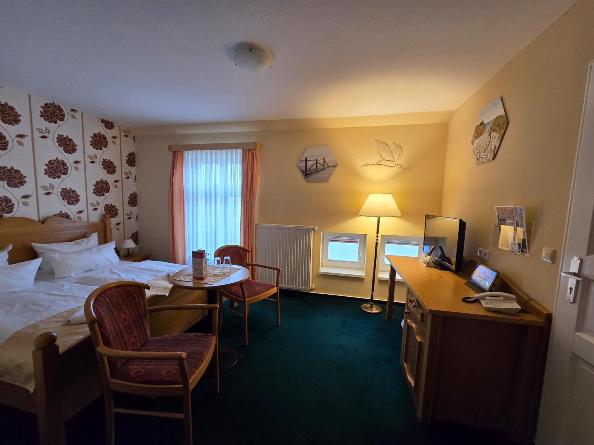 Hotel Am Markt & Brauhaus Stadtkrug Юкермюнде Екстер'єр фото